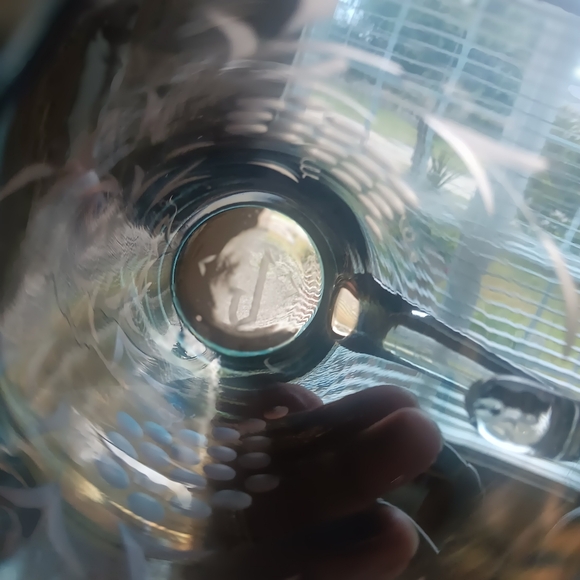 Sickles OH Signed Etched Grape Cluster & Leaf Motif w Semi Attached Clear Handle - Picture 8 of 8